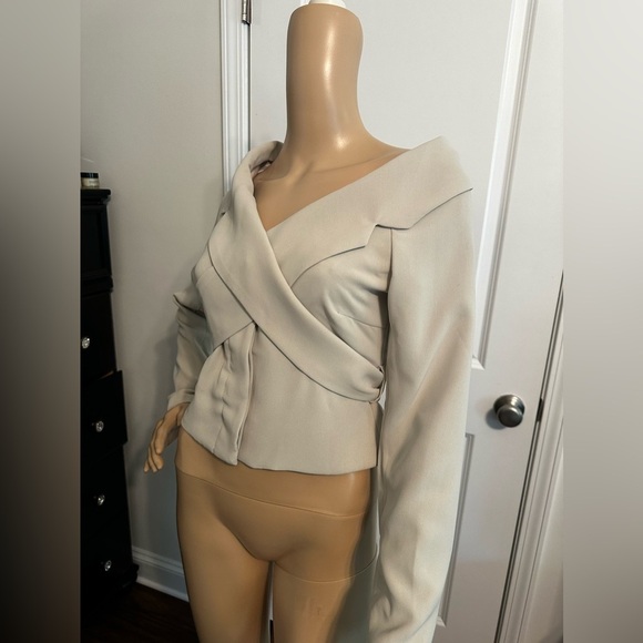 NWT-Light Grey Button Up Collared Back Tie Crop Jacket - Picture 7 of 9